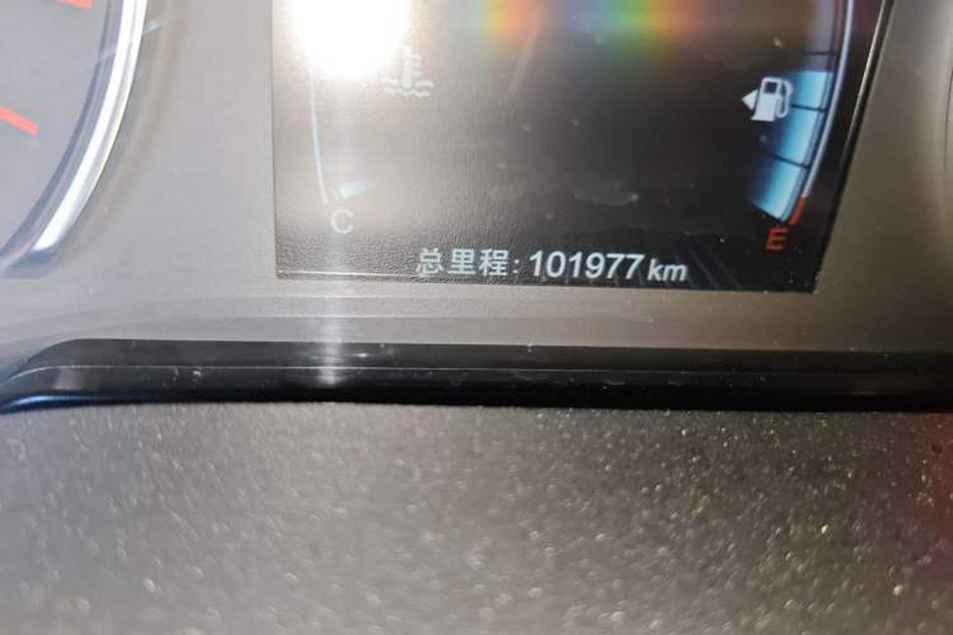 Used BYD Song MAX 2018 1.5T Manual Smart Connect Luxury 6-Seater Odometer Close Up