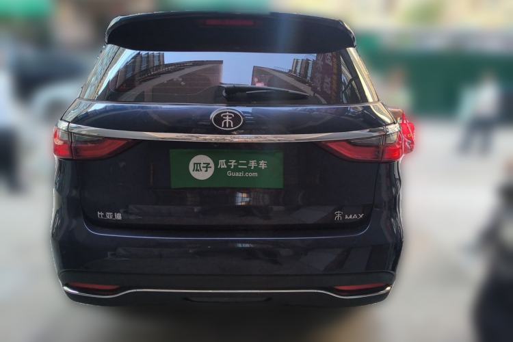 Used BYD Song MAX 2018 1.5T Automatic Smart Connect Elite Model with 6 Seats Rear