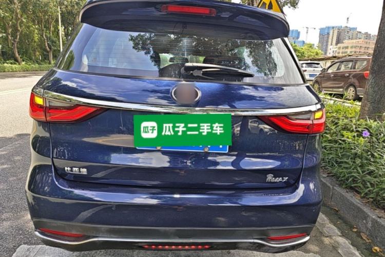 Used BYD Song MAX 2018 1.5T Automatic Smart Connect Luxury 6-Seater Rear
