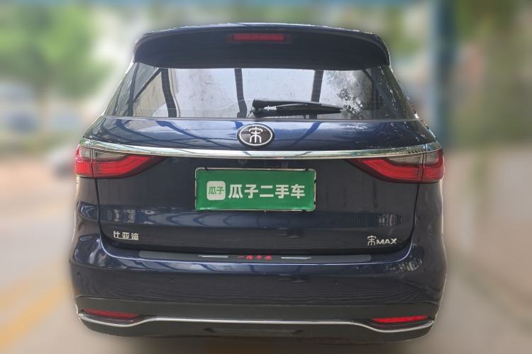 Used BYD Song MAX 2018 1.5T Automatic Smart Connect Luxury 6-Seater Rear