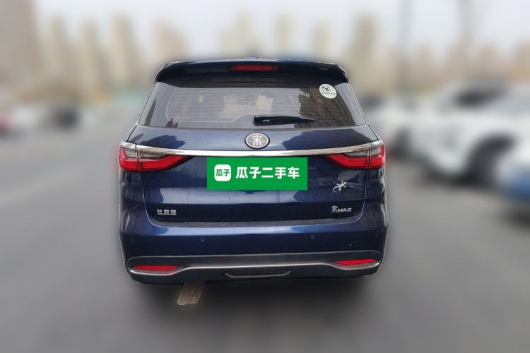 Used BYD Song MAX 2018 1.5T Automatic Smart Connect Elite Model with 6 Seats Rear