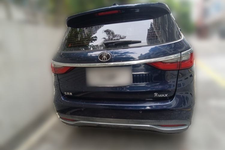 Used BYD Song MAX 2018 1.5T Automatic Smart Connect Luxury 6-Seater Rear