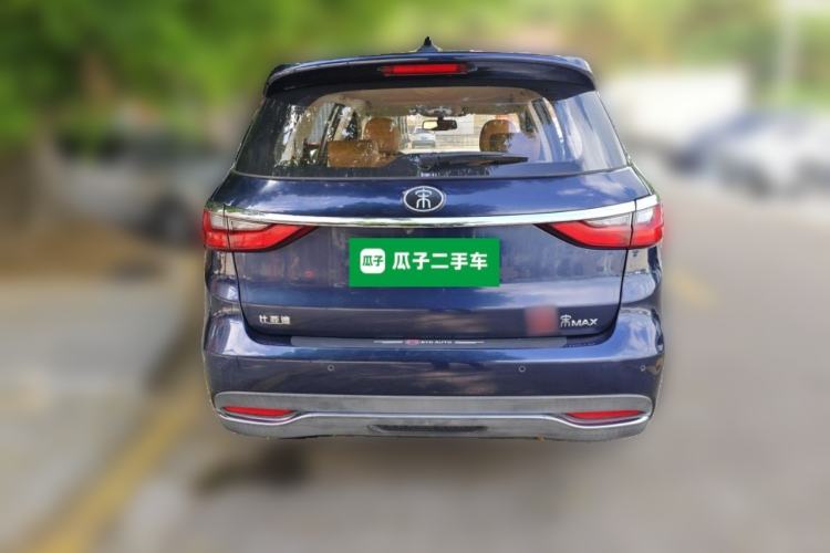 Used BYD Song MAX 2018 1.5T Automatic Smart Connect Luxury 6-Seater Rear