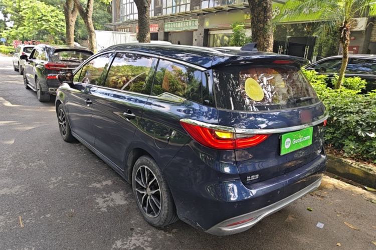 Used BYD Song MAX 2018 1.5T Automatic Smart Connect Elite Model with 6 Seats Rear Left 45 Deg