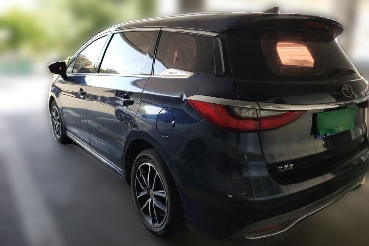 Used BYD Song MAX 2018 1.5T Automatic Smart Connect Elite Model with 6 Seats Rear Left 45 Deg