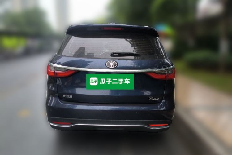 Used BYD Song MAX 2018 1.5T Automatic Smart Connect Elite Model with 6 Seats Rear