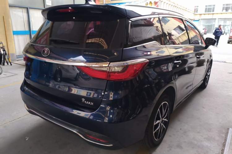 Used BYD Song MAX 2018 1.5T Automatic Smart Connect Elite Model with 6 Seats Rear Right 45 Deg