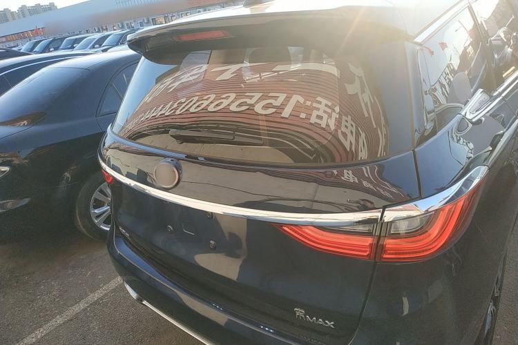 Used BYD Song MAX 2018 1.5T Automatic Smart Connect Elite Model with 6 Seats Rear