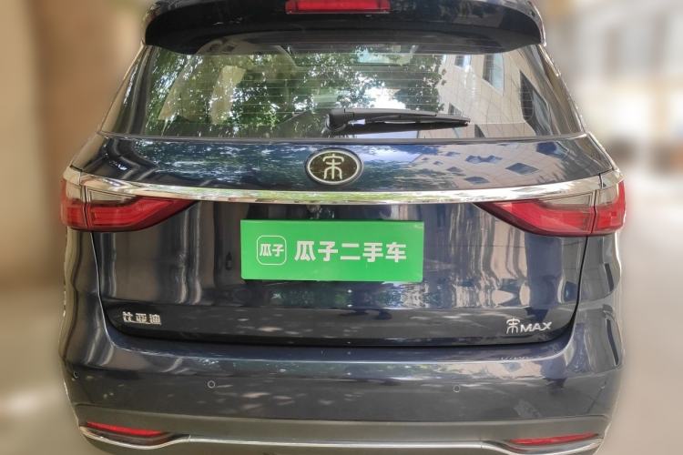 Used BYD Song MAX 2018 1.5T Automatic Smart Connect Elite Model with 6 Seats Rear