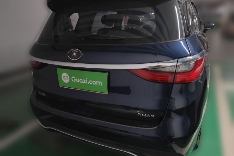 Used BYD Song MAX 2018 1.5T Automatic Smart Connect Luxury 6-Seater Rear