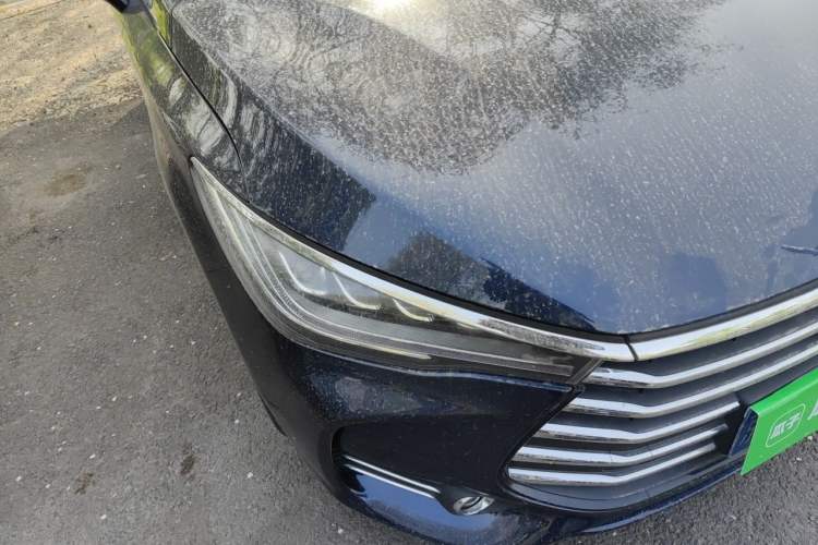 Used BYD Song MAX 2018 1.5T Automatic Smart Connect Elite Model with 6 Seats Right Front Headlight