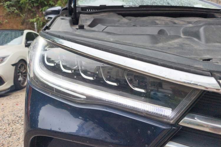 Used BYD Song MAX 2018 1.5T Automatic Smart Connect Flagship Model 6 Seats Right Front Headlight