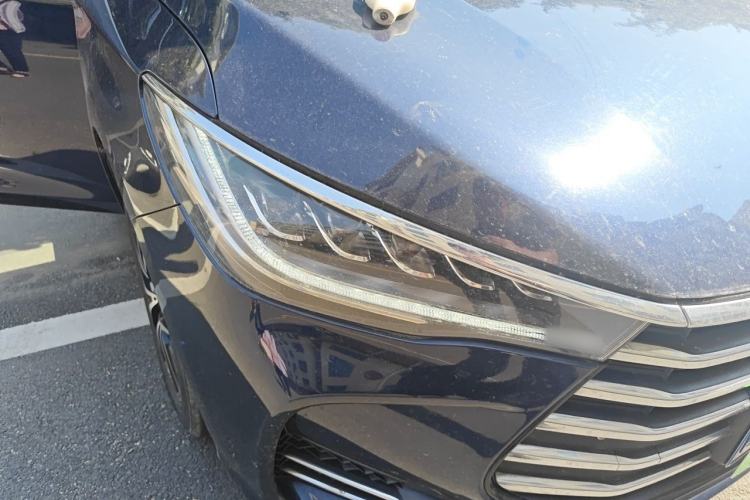Used BYD Song MAX 2018 1.5T Automatic Smart Connect Elite Model with 6 Seats Right Front Headlight