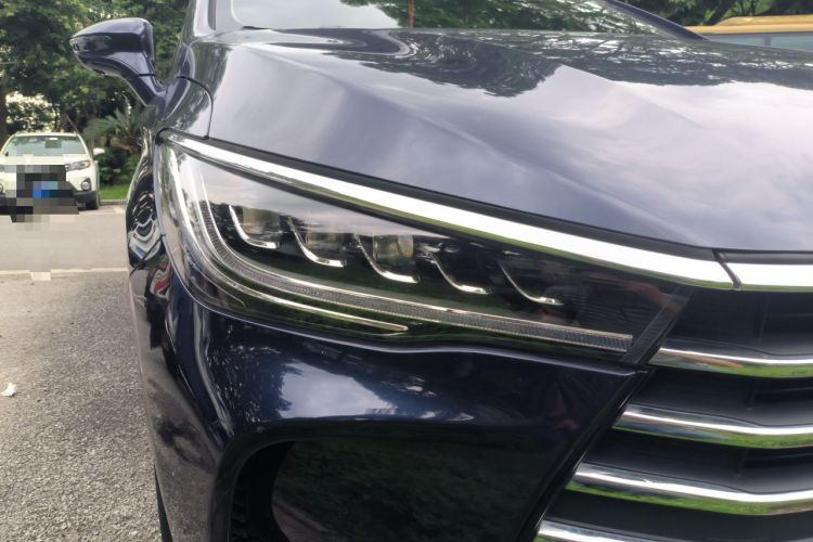 Used BYD Song MAX 2018 1.5T Automatic Smart Connect Flagship 7-Seater Right Front Headlight