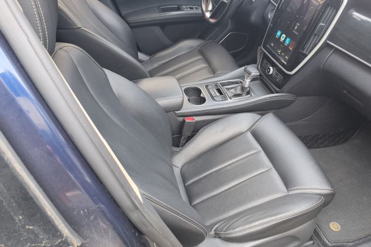 Used BYD Song MAX 2018 1.5T Automatic Smart Connect Elite Model with 6 Seats Right Front Seat