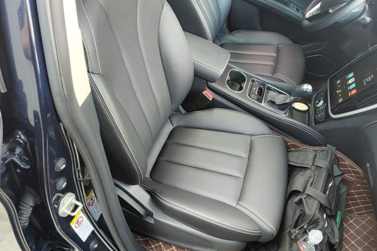 Used BYD Song MAX 2018 1.5T Automatic Smart Connect Luxury 6-Seater Right Front Seat