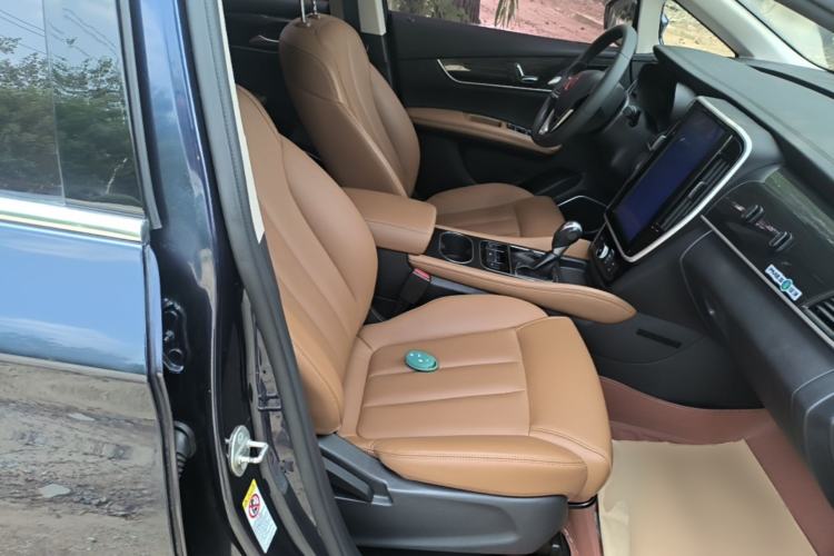 Used BYD Song MAX 2018 1.5T Automatic Smart Connect Luxury 6-Seater Right Front Seat