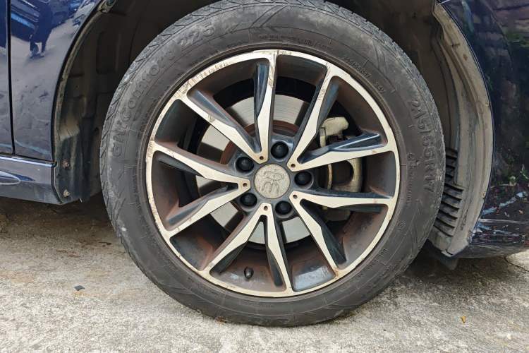 Used BYD Song MAX 2018 1.5T Automatic Smart Connect Luxury 6-Seater Right Front Wheel Hub