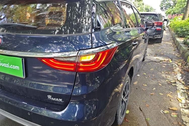 Used BYD Song MAX 2018 1.5T Automatic Smart Connect Elite Model with 6 Seats Right Rear Taillight