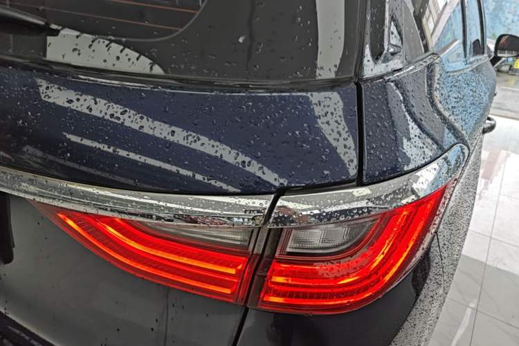 Used BYD Song MAX 2018 1.5T Automatic Smart Connect Luxury 6-Seater Right Rear Taillight