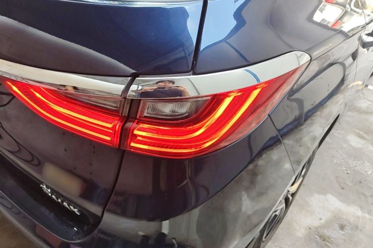 Used BYD Song MAX 2018 1.5T Automatic Smart Connect Luxury 6-Seater Right Rear Taillight