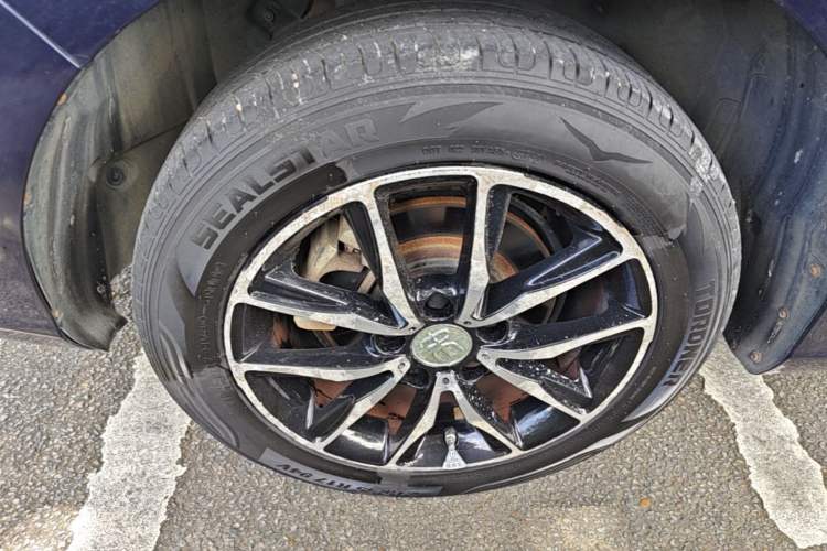 Used BYD Song MAX 2018 1.5T Automatic Smart Connect Luxury 6-Seater Right Rear Wheel Hub