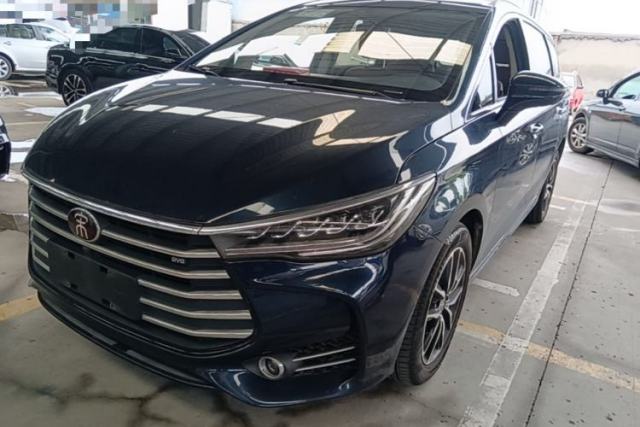 BYD Song MAX 2018 1.5T Automatic Smart Connect Elite Model with 6 Seats usata