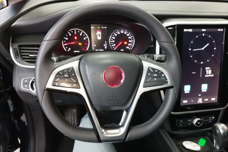 Used BYD Song MAX 2018 1.5T Automatic Smart Connect Elite Model with 6 Seats Steering Wheel