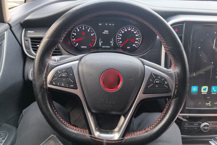 Used BYD Song MAX 2018 1.5T Automatic Smart Connect Elite Model with 6 Seats Steering Wheel