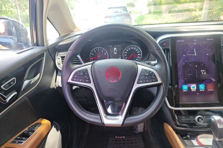 Used BYD Song MAX 2018 1.5T Automatic Smart Connect Flagship Model 6 Seats Steering Wheel
