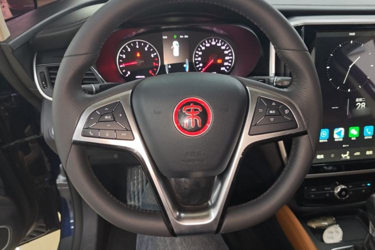 Used BYD Song MAX 2018 1.5T Automatic Smart Connect Luxury 6-Seater Steering Wheel