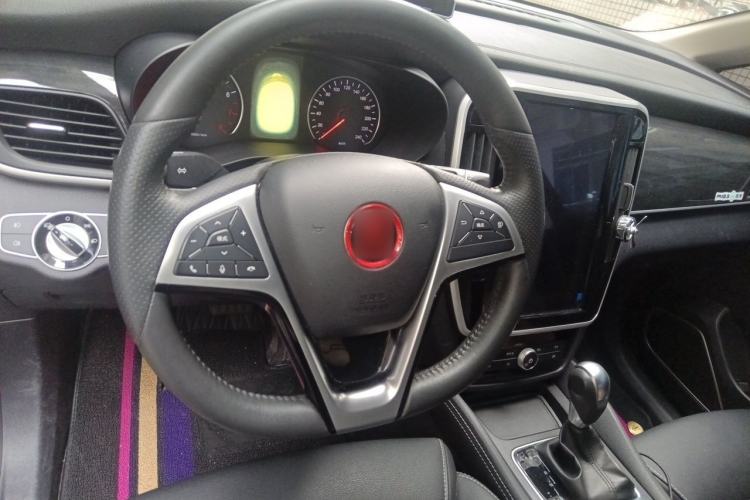 Used BYD Song MAX 2018 1.5T Automatic Smart Connect Luxury 6-Seater Steering Wheel