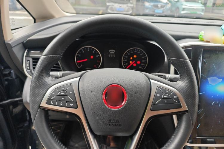 Used BYD Song MAX 2018 1.5T Automatic Smart Connect Elite Model with 6 Seats Steering Wheel