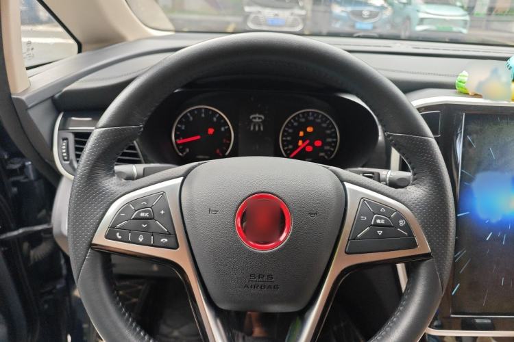 Used BYD Song MAX 2018 1.5T Automatic Smart Connect Elite Model with 6 Seats Steering Wheel