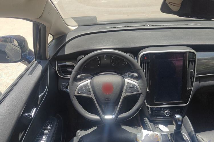 Used BYD Song MAX 2018 1.5T Automatic Smart Connect Luxury 6-Seater Steering Wheel