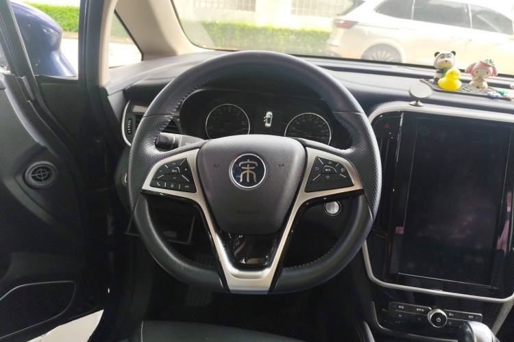 Used BYD Song MAX 2018 1.5T Automatic Smart Connect Elite Model with 6 Seats Steering Wheel