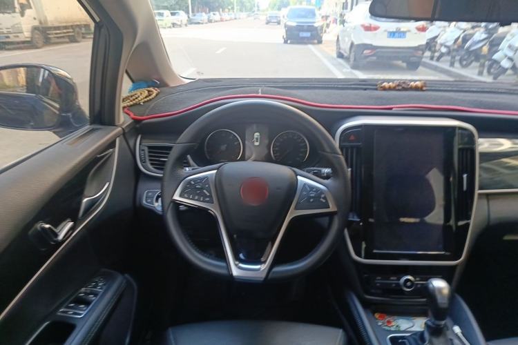 Used BYD Song MAX 2018 1.5T Automatic Smart Connect Luxury 6-Seater Steering Wheel