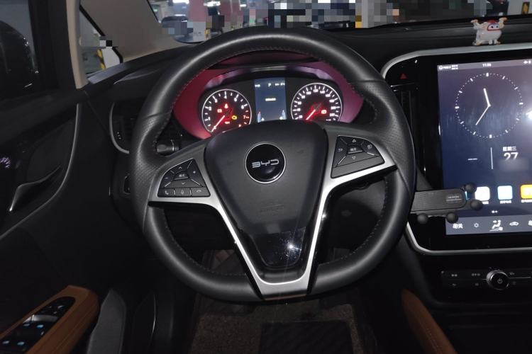 Used BYD Song MAX 2018 1.5T Automatic Smart Connect Luxury 6-Seater Steering Wheel