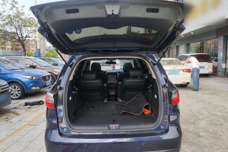 Used BYD Song MAX 2018 1.5T Automatic Smart Connect Elite Model with 6 Seats Trunk