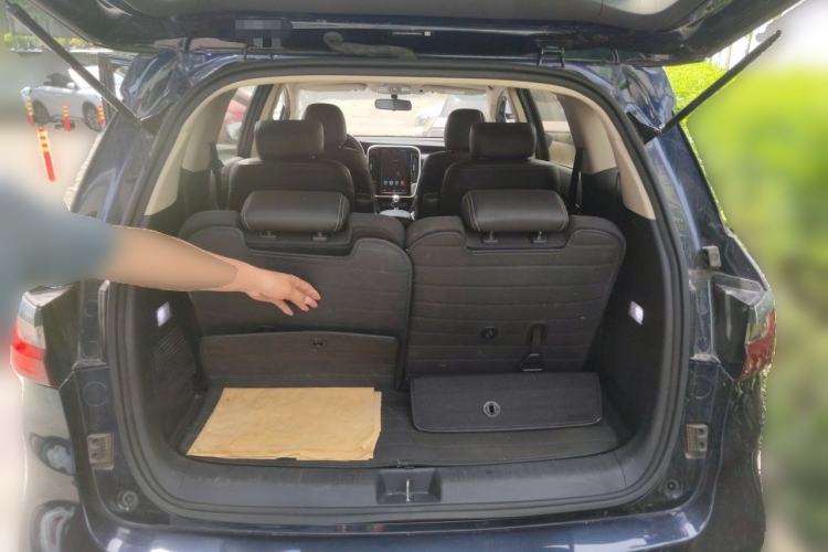 Used BYD Song MAX 2018 1.5T Automatic Smart Connect Elite Model with 6 Seats Trunk