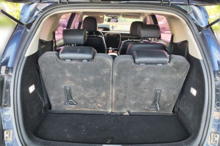 Used BYD Song MAX 2018 1.5T Automatic Smart Connect Elite Model with 6 Seats Trunk