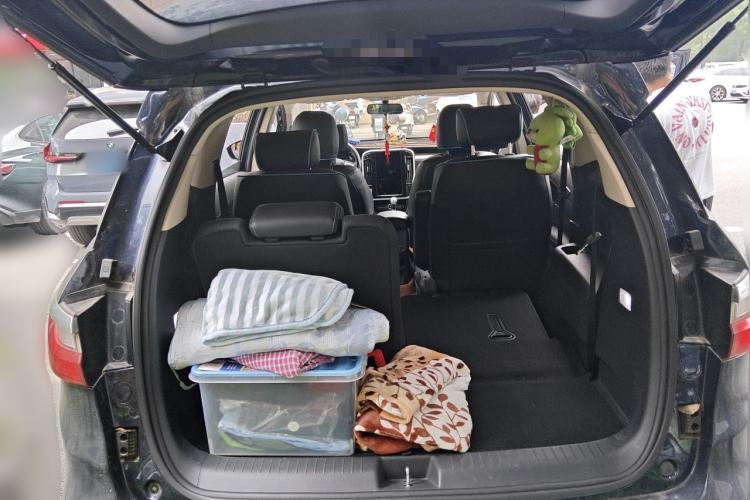 Used BYD Song MAX 2018 1.5T Automatic Smart Connect Elite Model with 6 Seats Trunk