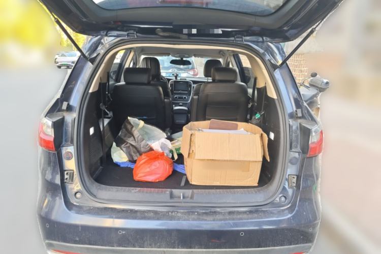 Used BYD Song MAX 2018 1.5T Manual Smart Connect Luxury 6-Seater Trunk