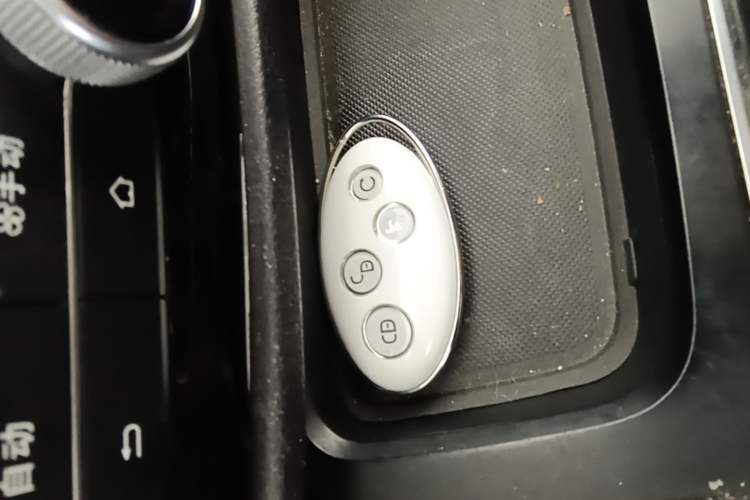Used BYD Song MAX 2018 1.5T Automatic Smart Connect Elite Model with 6 Seats Vehicle Key