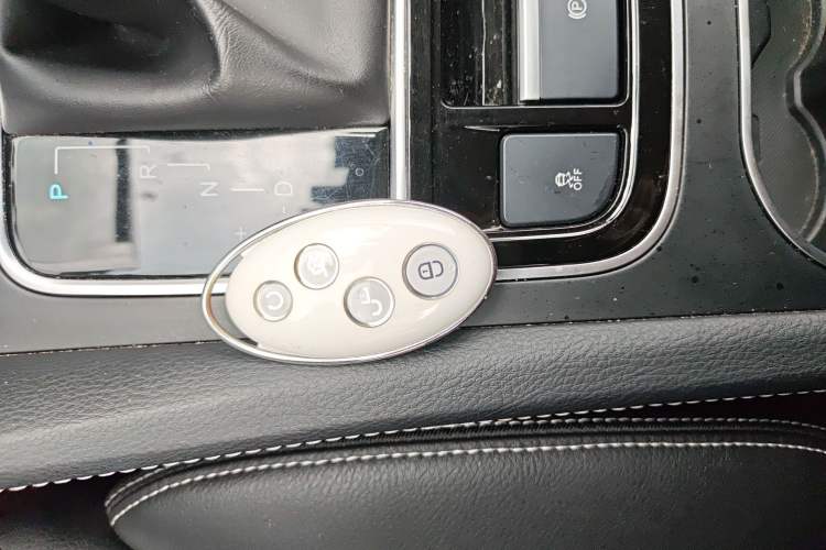 Used BYD Song MAX 2018 1.5T Automatic Smart Connect Luxury 6-Seater Vehicle Key