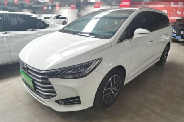 Used BYD Song MAX 2018 1.5T Automatic Smart Connect Elite Model with 6 Seats