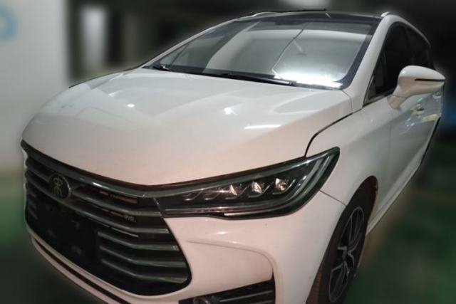 Used BYD Song MAX 2018 1.5T Automatic Smart Connect Elite Model with 6 Seats