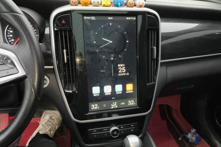 Used BYD Song MAX 2018 1.5T Automatic Smart Connect Elite Model with 6 Seats Audio And AC Panel
