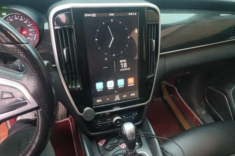 Used BYD Song MAX 2018 1.5T Automatic Smart Connect Elite Model with 6 Seats Audio And AC Panel