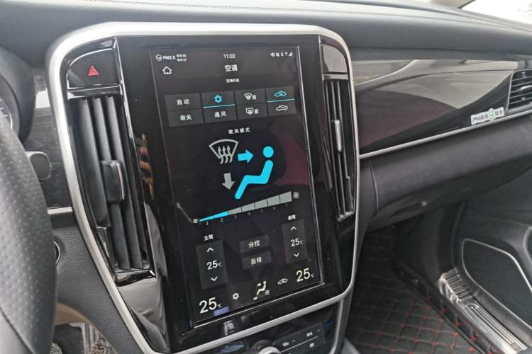 Used BYD Song MAX 2018 1.5T Automatic Smart Connect Elite Model with 6 Seats Audio And AC Panel